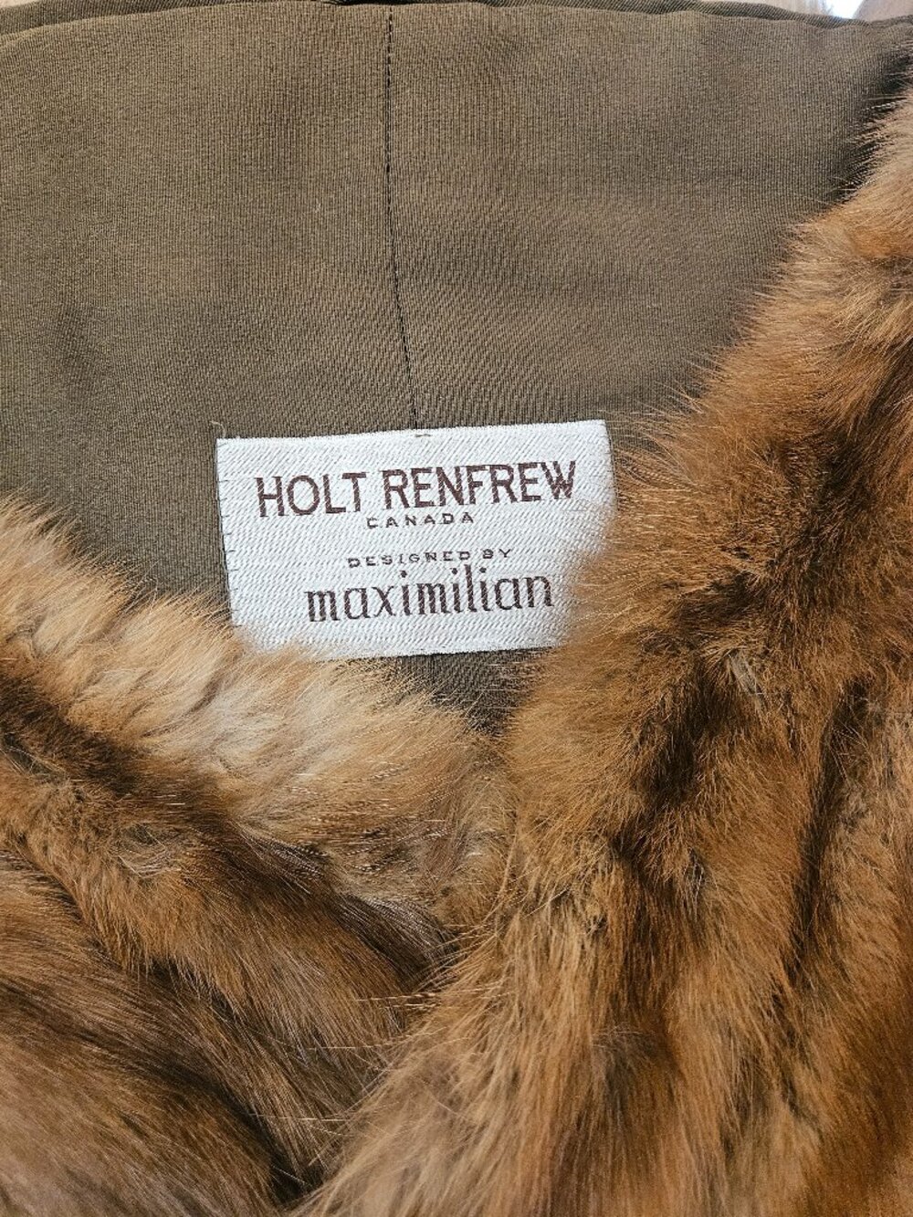 Vintage Holt Renfrew Maximilian Natural Mink Shawl - Picture 2 of 6